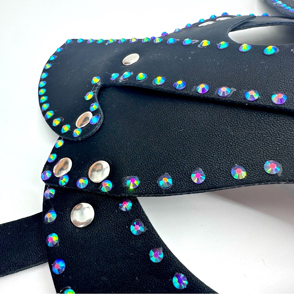 Handmade Rhinestone Faux Leather Cat Masquerade Mask – One Size - Picture 7 of 8
